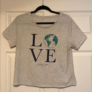 LOVE 🌎 day T-shirt